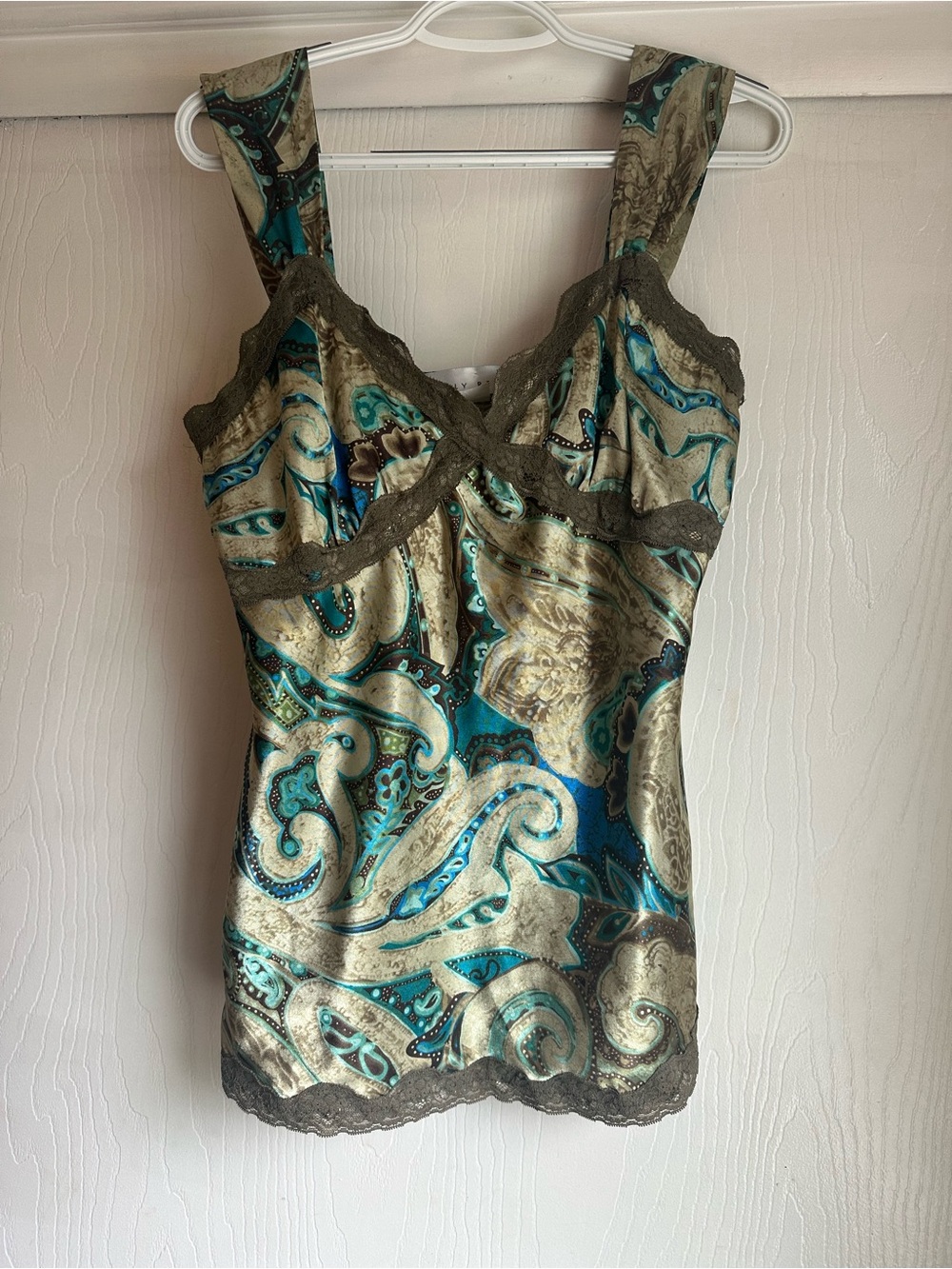 KELLY RENEE Sleeveless Silky Paisley Lace-Trim Camisole Top in Teal and Olive